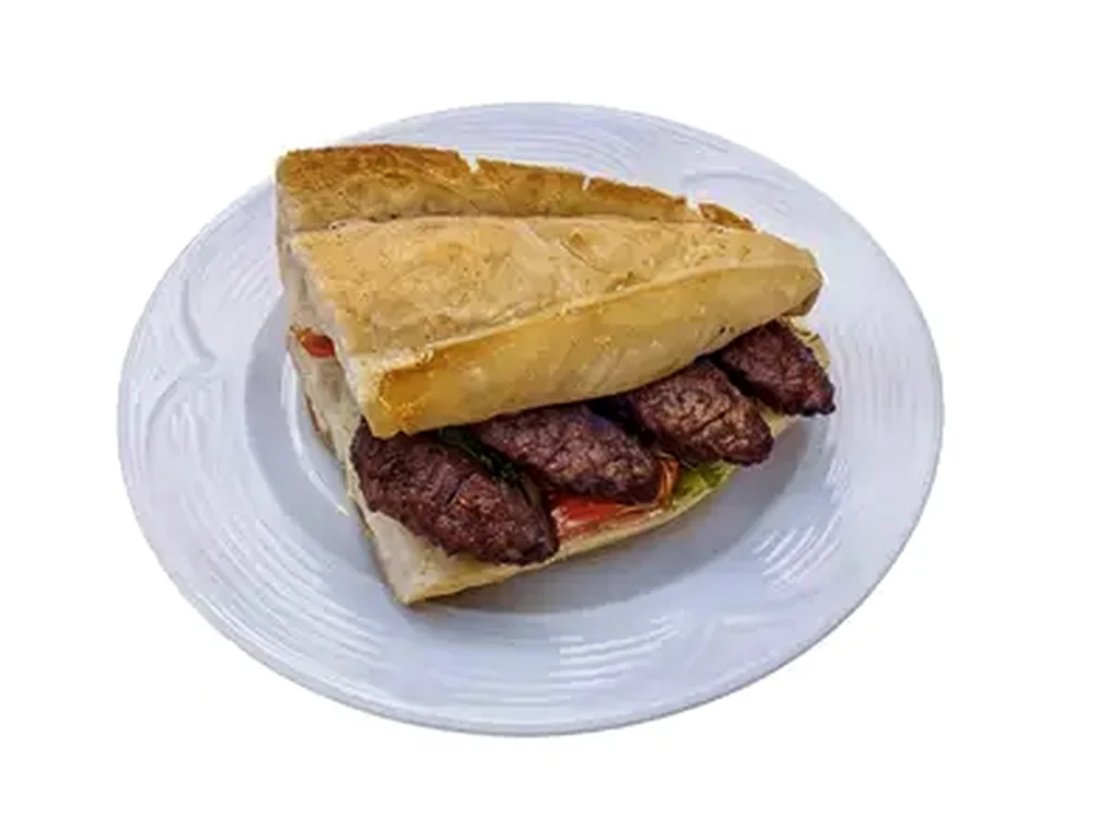 3 Çeyrek Ekmek Tavuk Döner