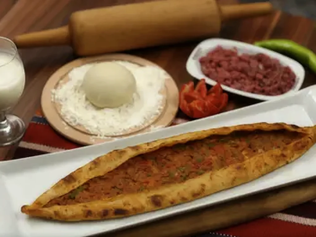Kuşbaşılı Pide